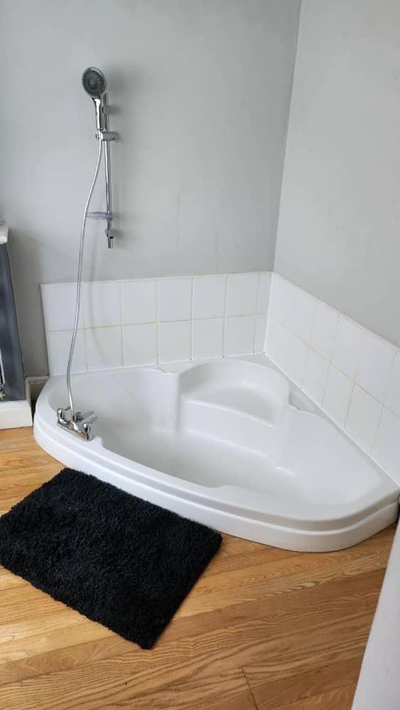 Cosy 4 Bed Home Edmonton Eksteriør billede